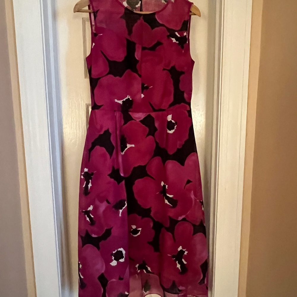 Tahari Sleeveless Midi Dress in Fuchsia and Black Floral